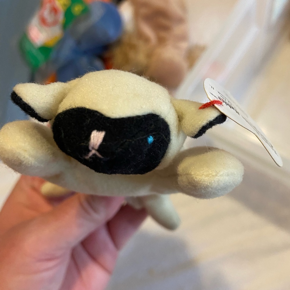 Ty Teenie Beanie Babies Chops Cream and Black Plush